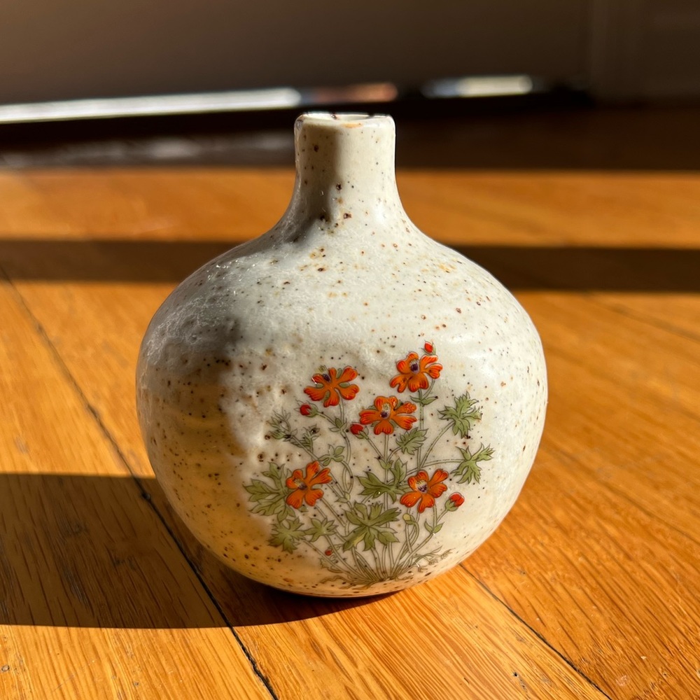 Vintage Counterpoint San Francisco Speckled Bud Vase with Orange Flowers
